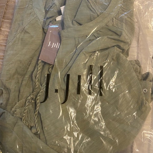 NEW-J. Jill Olive / Sage Green Women's Bohemian Tunic with Embroidery - Picture 12 of 12